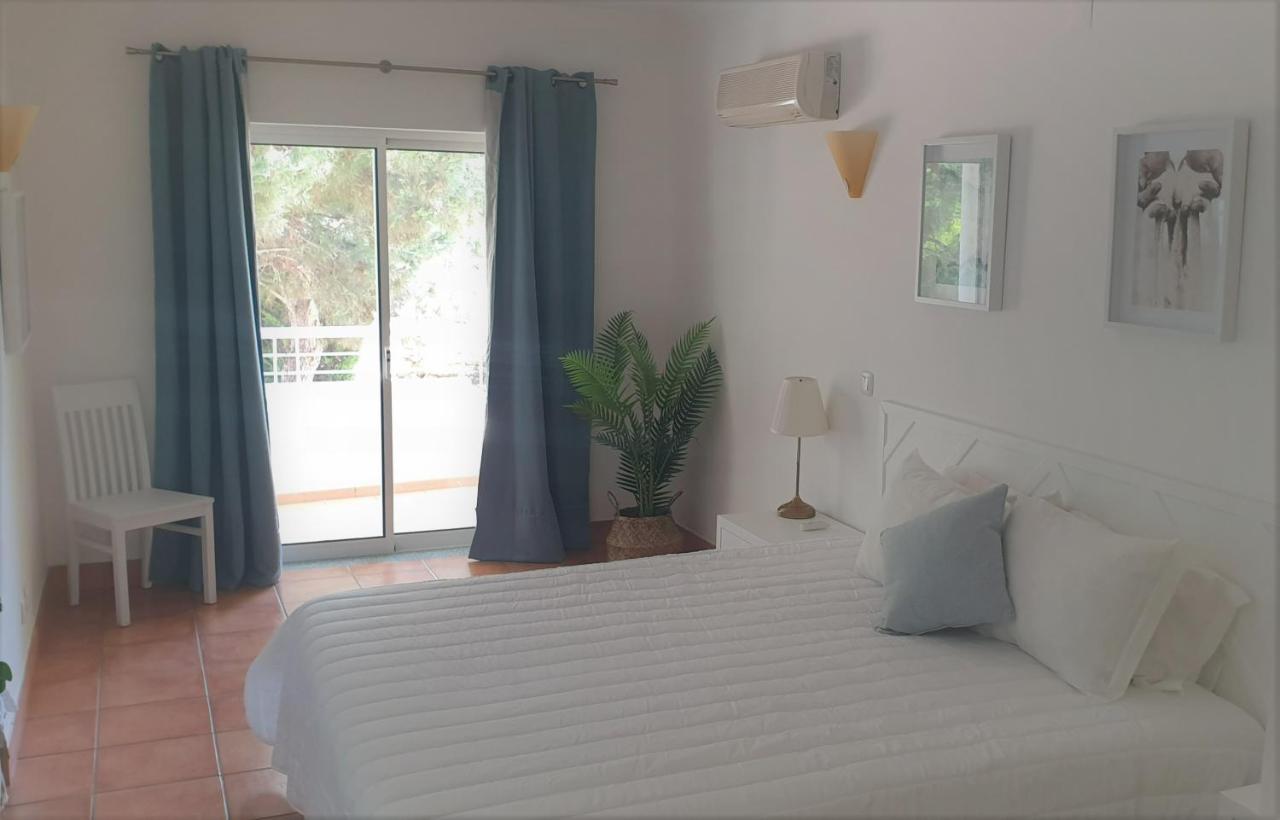 Apartment Vila Mos In Porto Mos Beach Lagos Kültér fotó